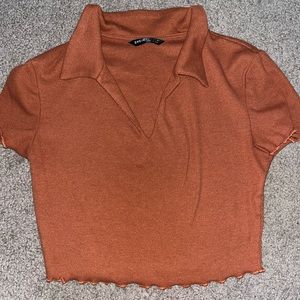 brown v neck collared crop top